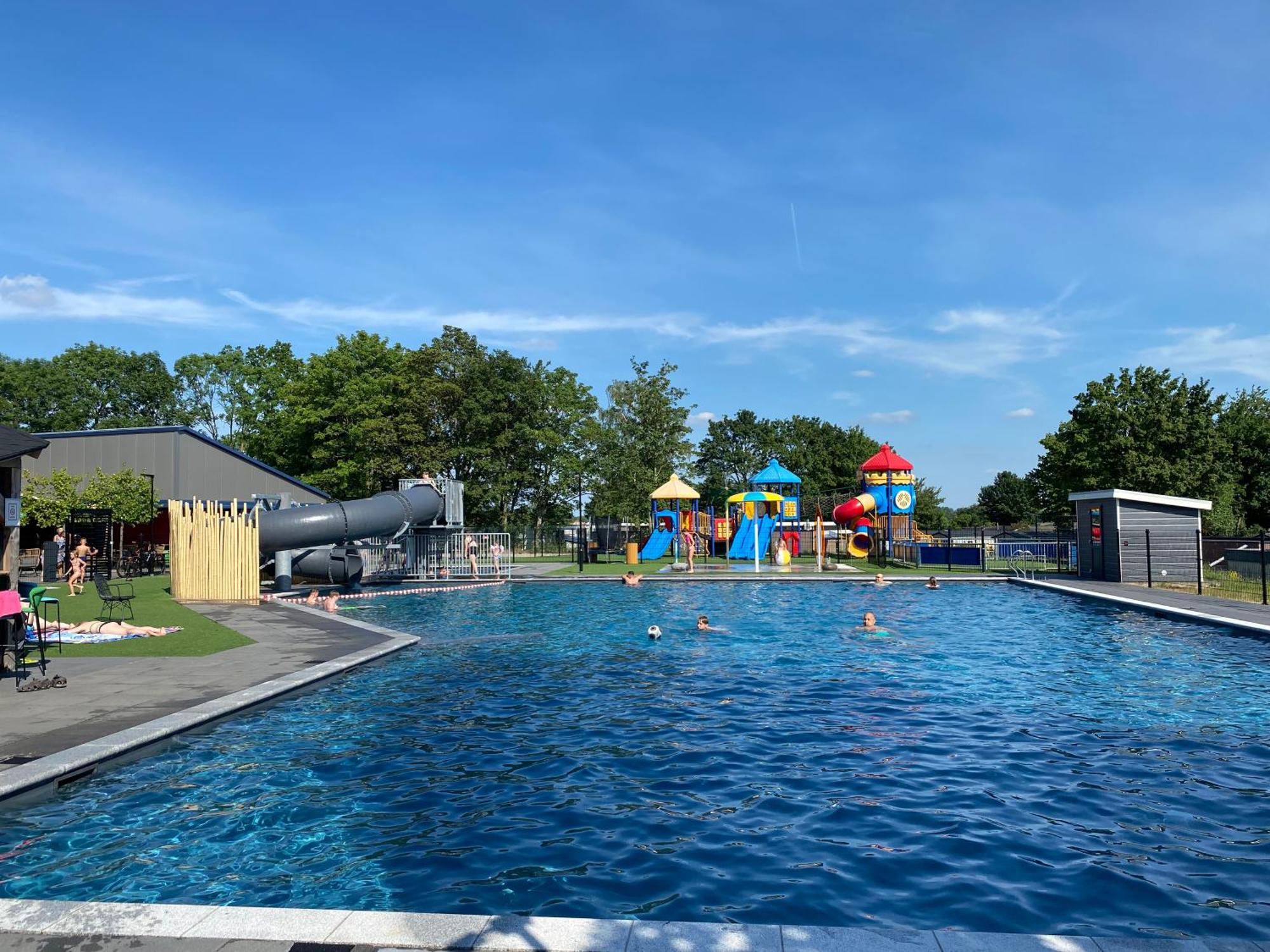 Ferienhaus Luxchalet #Vaju Lathum# Am See, Strand, Pool, Nationalpark Экстерьер фото