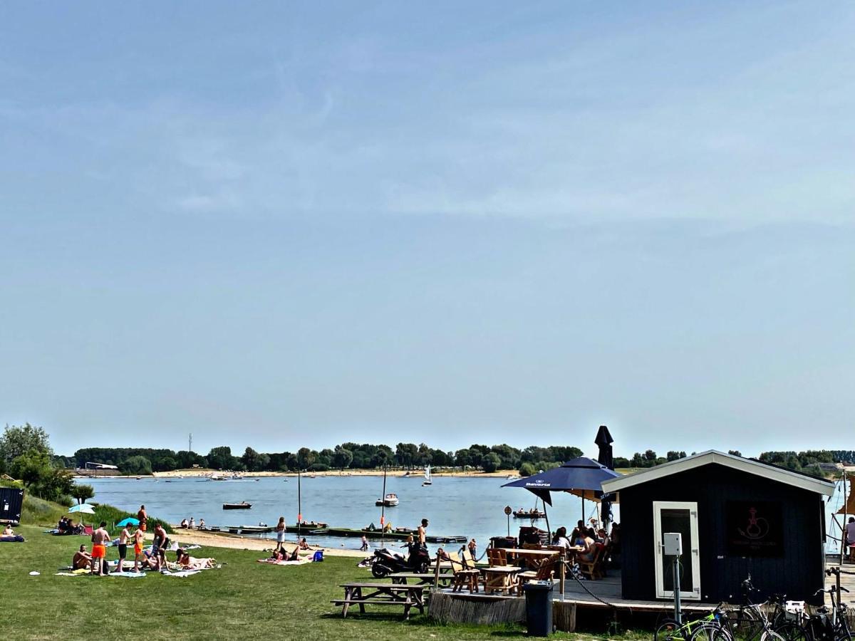 Ferienhaus Luxchalet #Vaju Lathum# Am See, Strand, Pool, Nationalpark Экстерьер фото